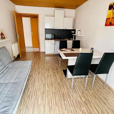 Kleine Ein Zimmer Wohnung Mit Gartenanlage Salem  Exterior foto