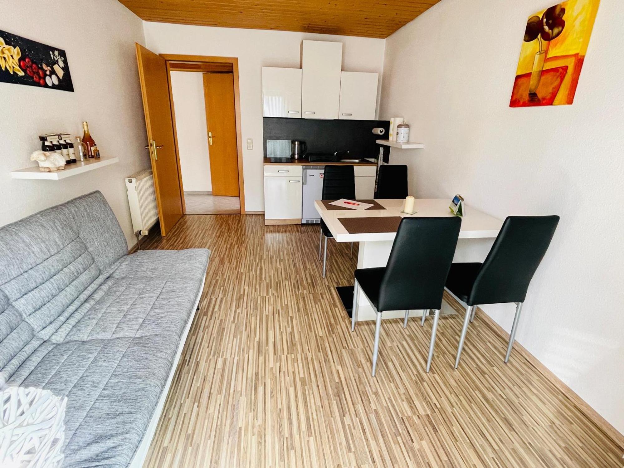 Kleine Ein Zimmer Wohnung Mit Gartenanlage Salem  Exterior foto